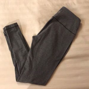 Striped detailed leggings